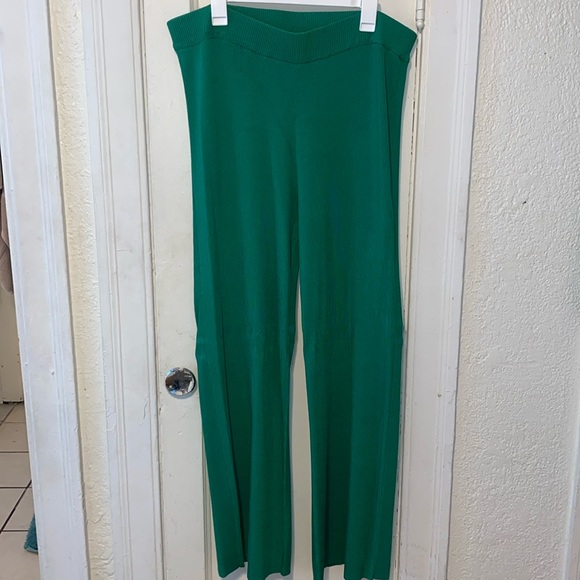 Fashion To Figure Ribbed Knit Pant Set - Picture 6 of 9